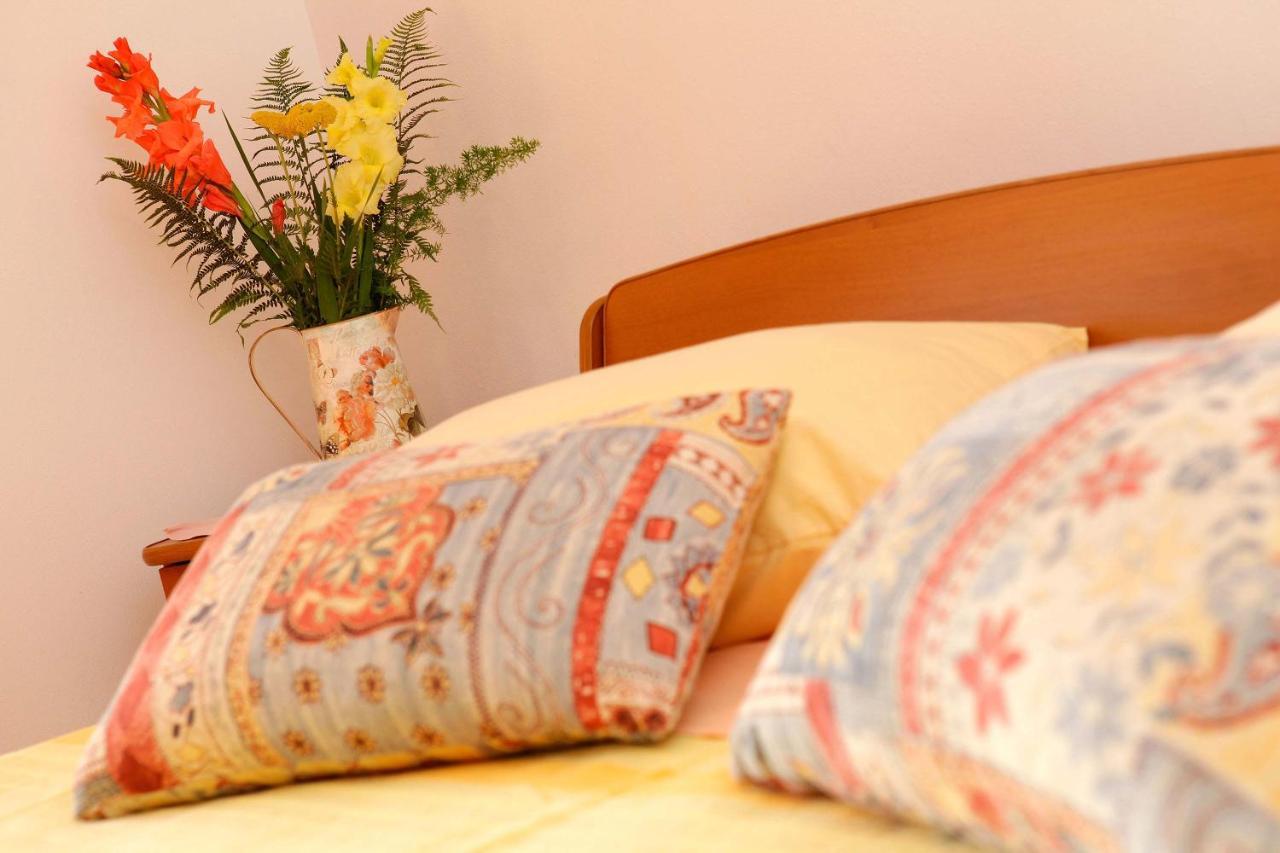 Apartmani Doro Vela Luka Exterior foto